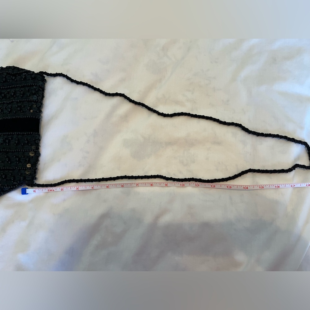 Black Sequin Beaded Clutch La Regale Snap Closure Strap - Picture 6 of 6
